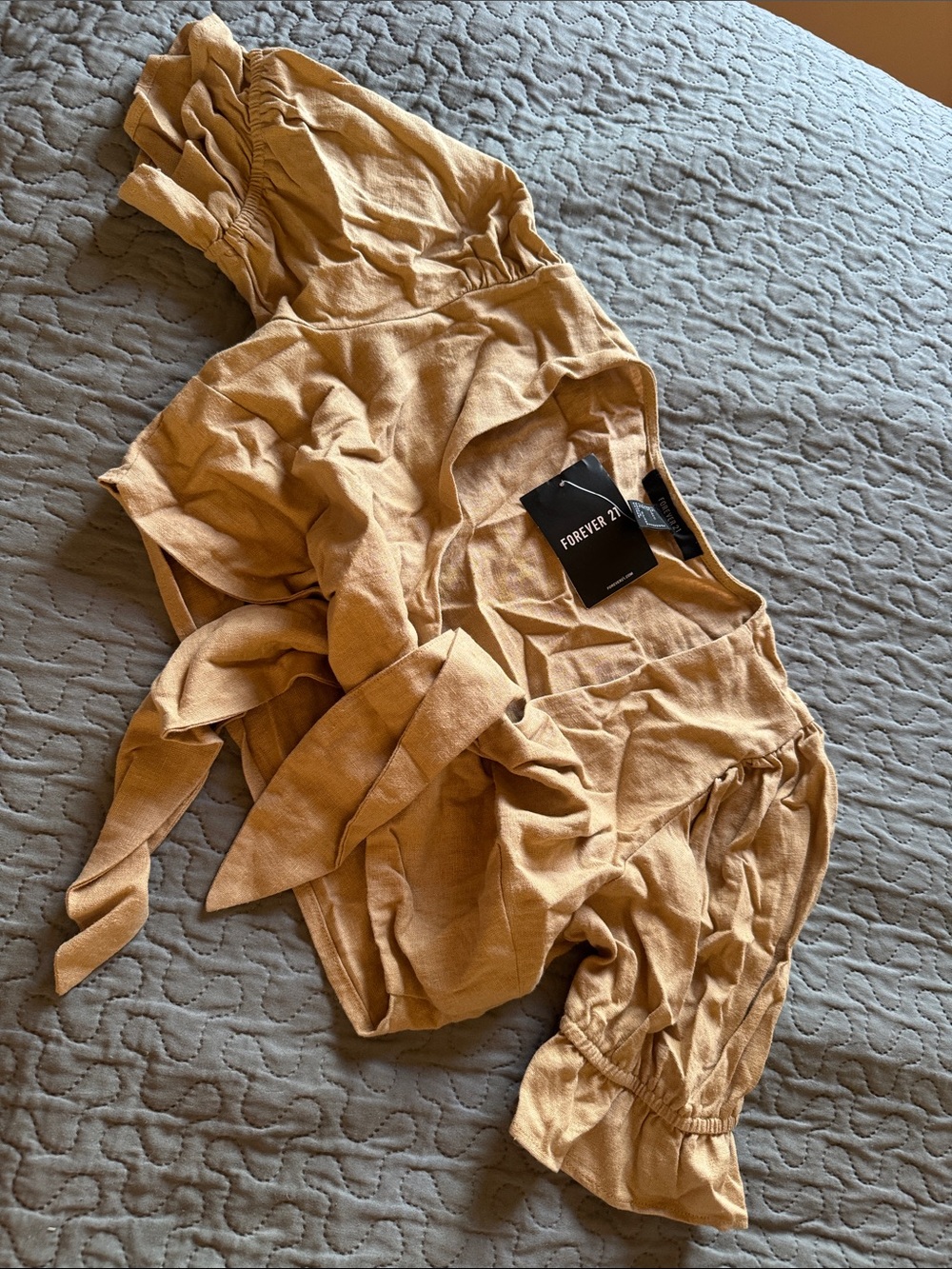 Forever 21 straw color Tie-Waist Puff Sleeve Blouse cropped